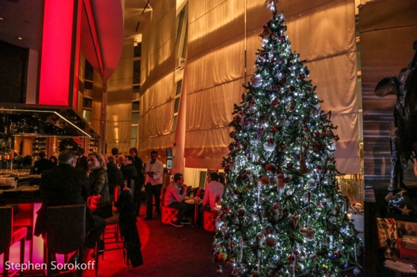 Photo Coverage: Cole Rumbough Performs at Le Cirque's Musical Mondays  Image