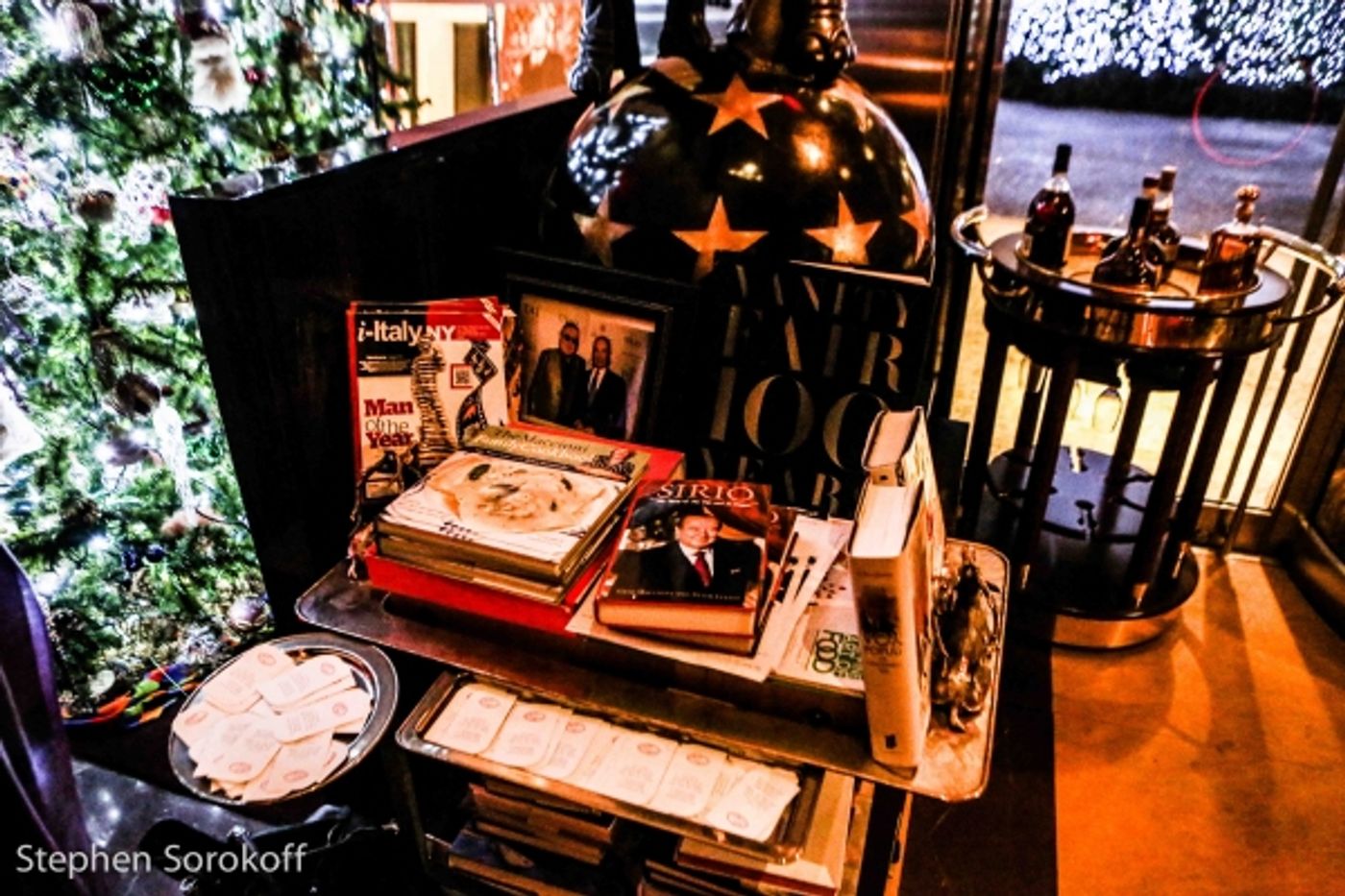 Photo Coverage: Cole Rumbough Performs at Le Cirque's Musical Mondays  Image