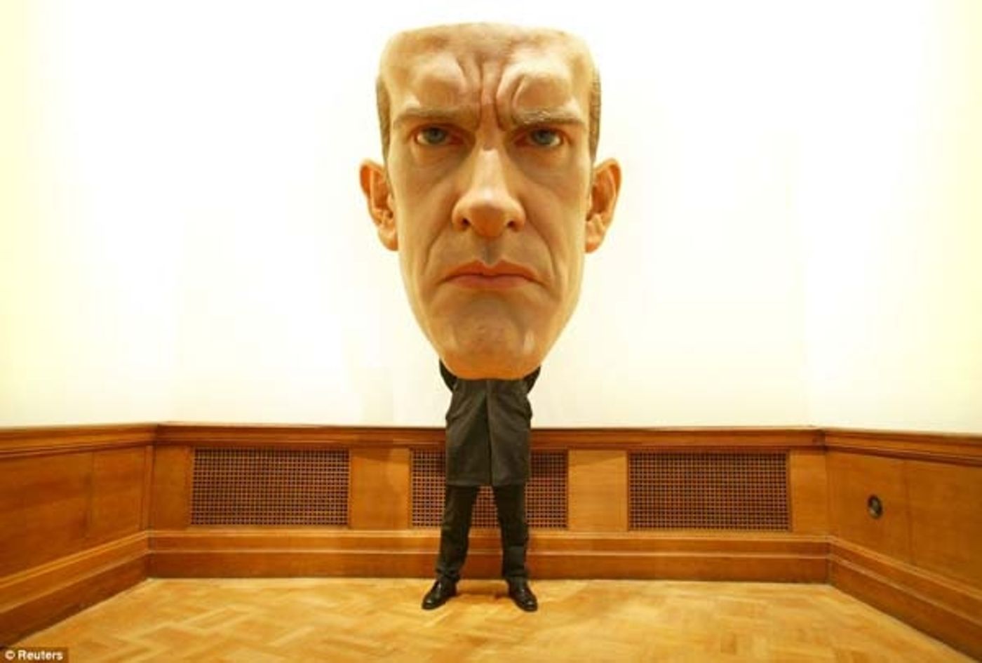 Photo Flash: Ron Mueck - Is it Real, or is it Art?  Image