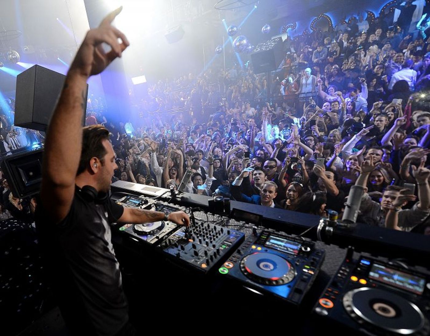 Photo Flash: The Light Group's New Year's Eve Party with Sebastian Ingrosso, John Legend and More  Image