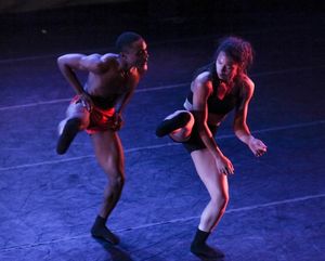 Beynji UnDios Marsh, Bella Diaz Photo