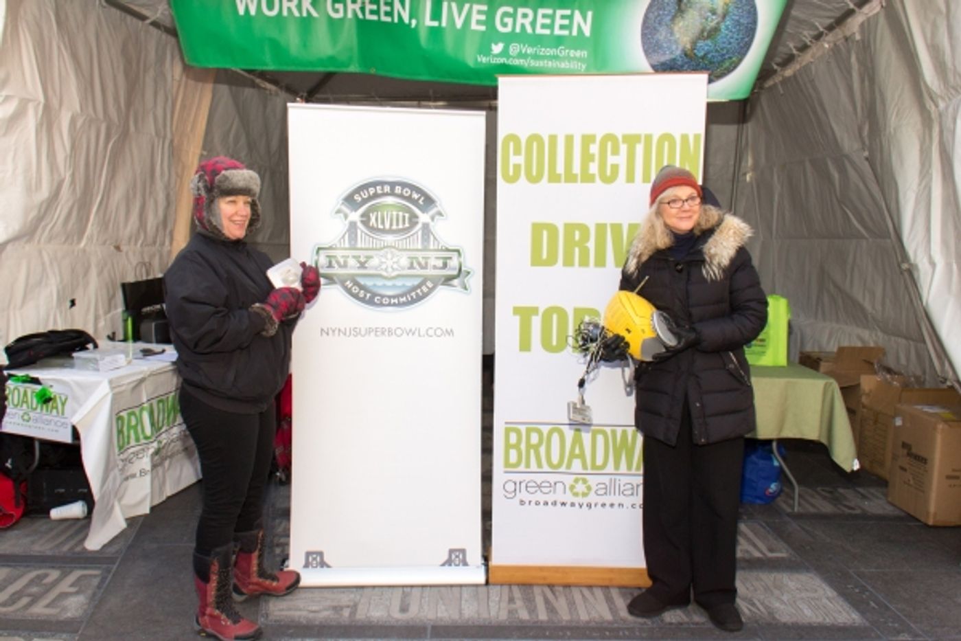 Photo Coverage: Broadway Unites in Duffy Square for Green Alliance Recycling Event!  Image