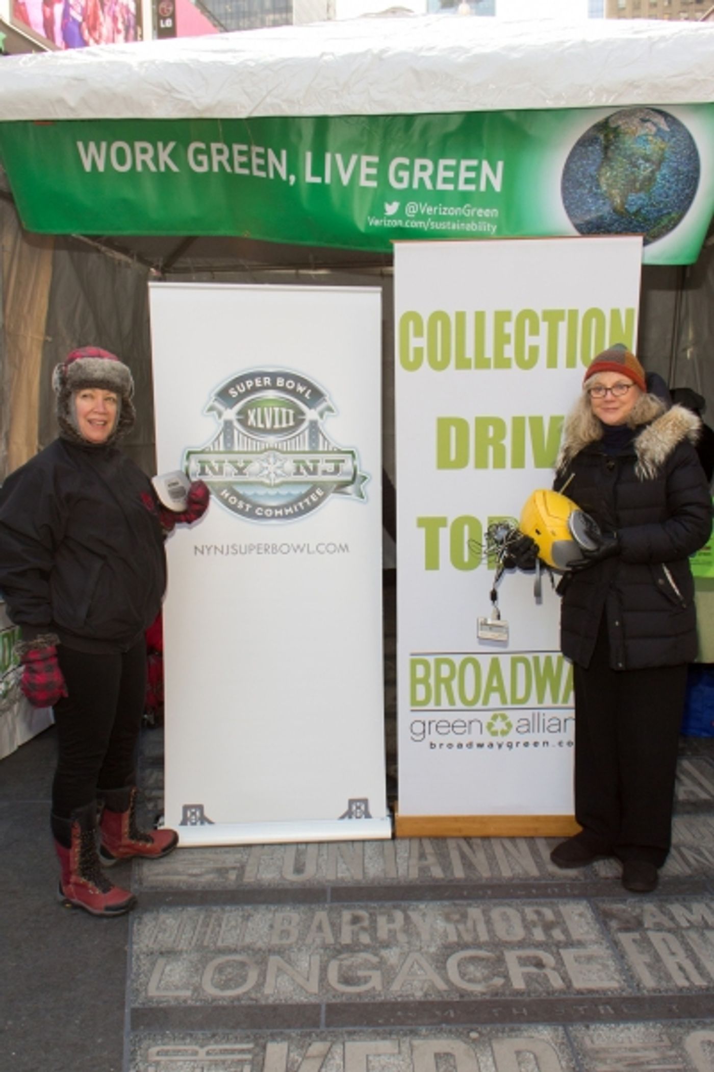 Photo Coverage: Broadway Unites in Duffy Square for Green Alliance Recycling Event!  Image