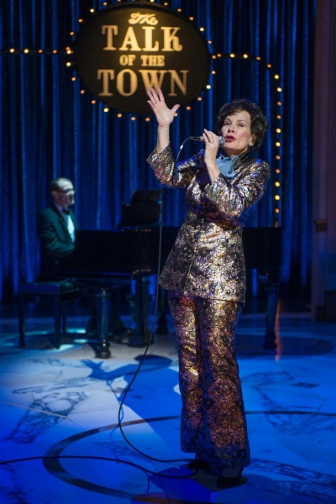Photo Flash: First Look at Hollis Resnik in Milwaukee Rep's END OF THE RAINBOW  Image