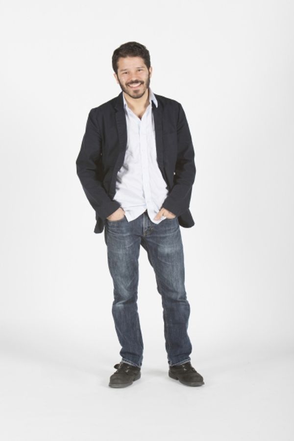 Carlos Alban plays Gary Photo