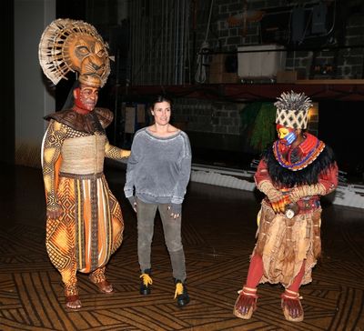 Alton Fitzgerald White as ''Mufasa'', Idina Menzel and Mukelisiwe Goba as ''Rafiki''  Photo