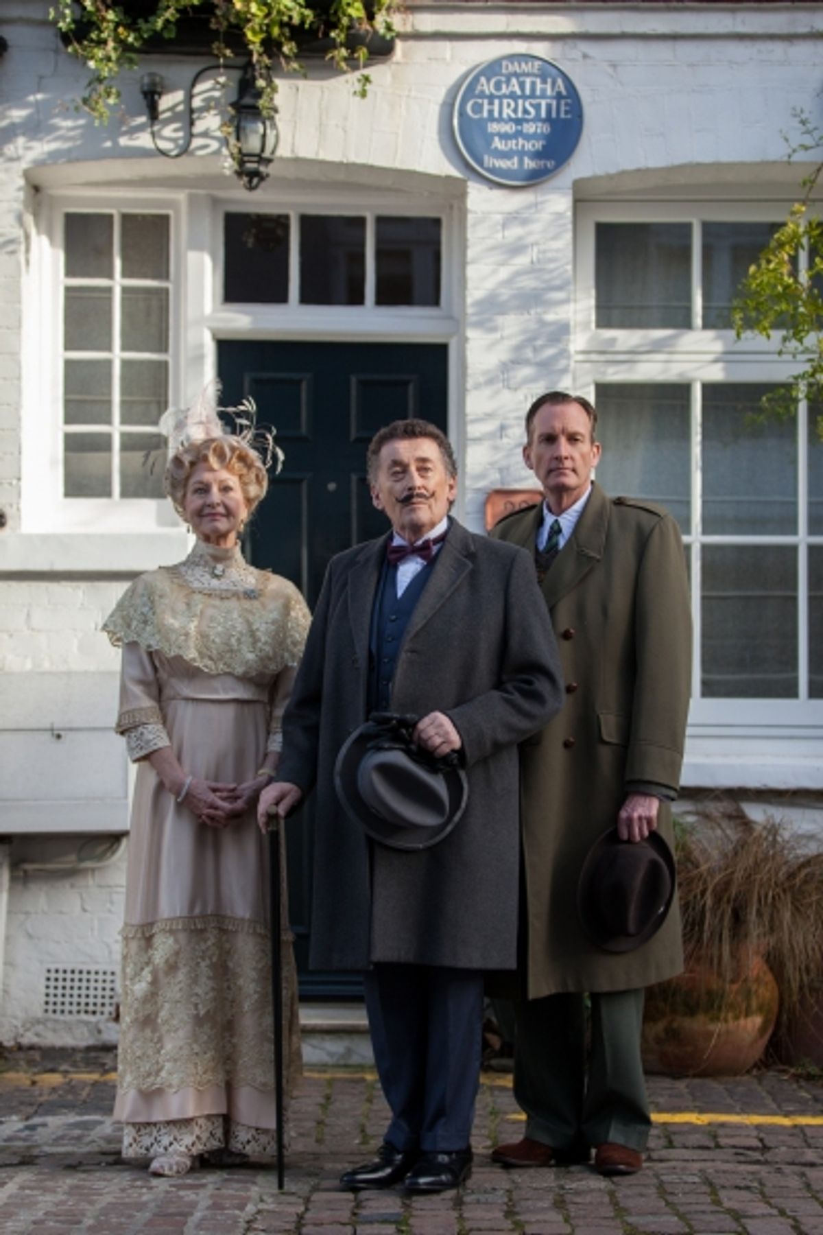 Liza Goddard, Robert Powell and Robin McCallum  at 