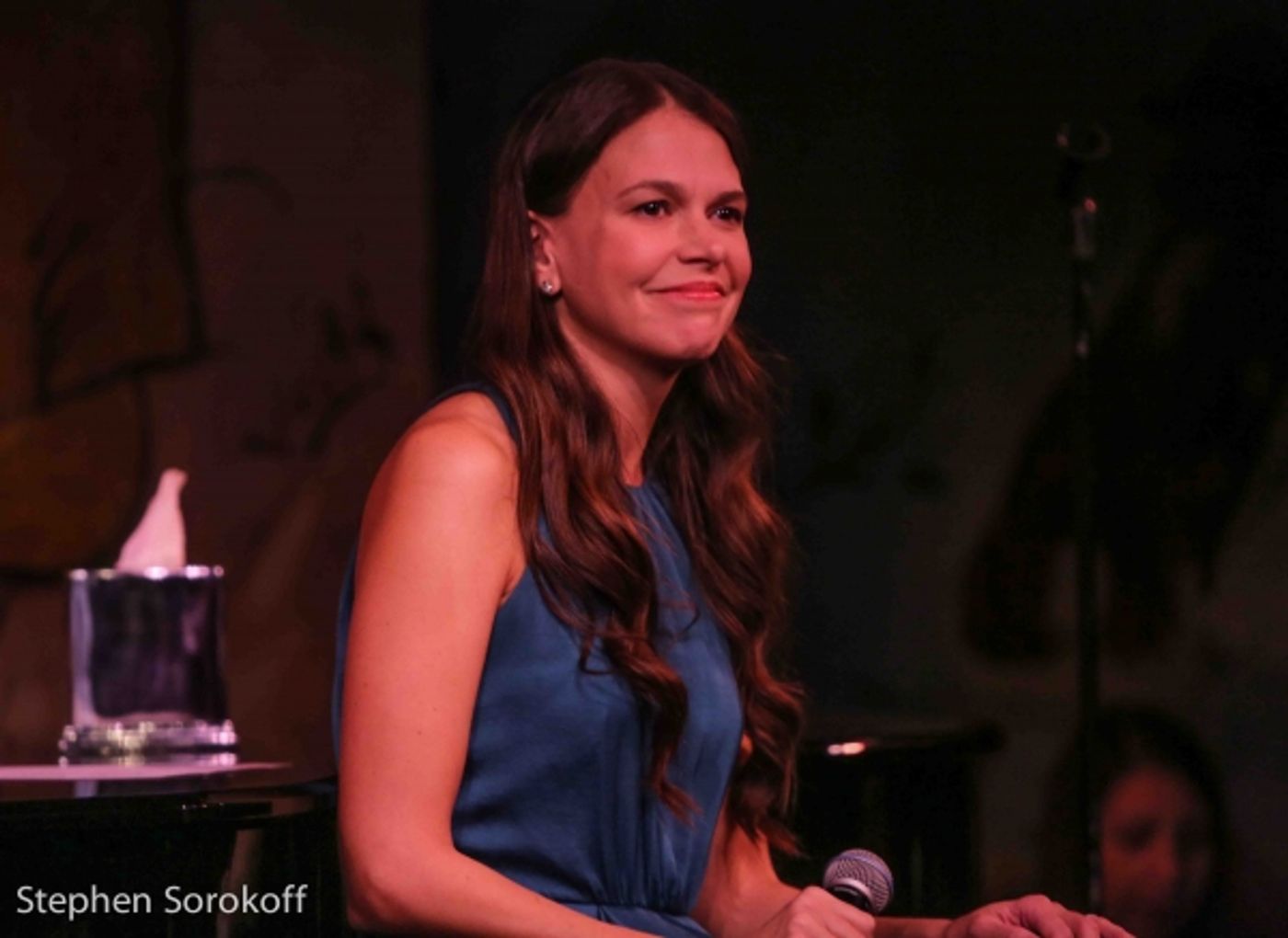 Photo Coverage: Broadway-Bound Sutton Foster Returns to the Cafe Carlyle!  Image
