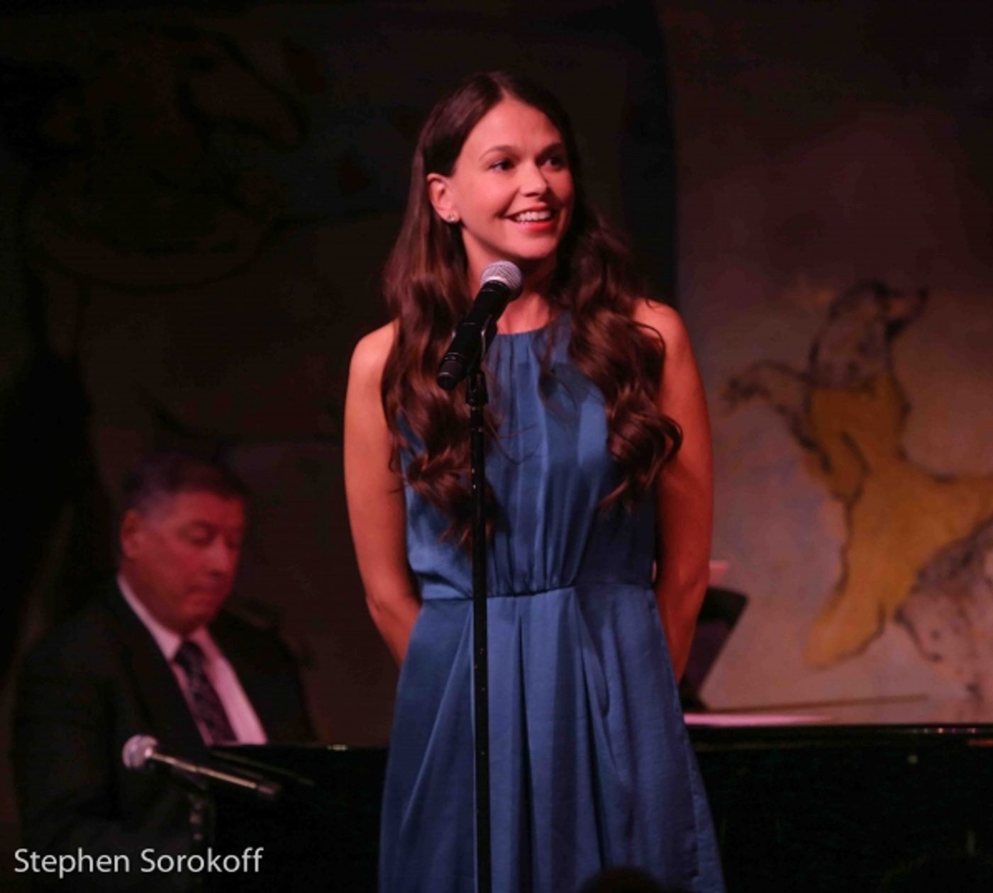 Photo Coverage: Broadway-Bound Sutton Foster Returns to the Cafe Carlyle!  Image