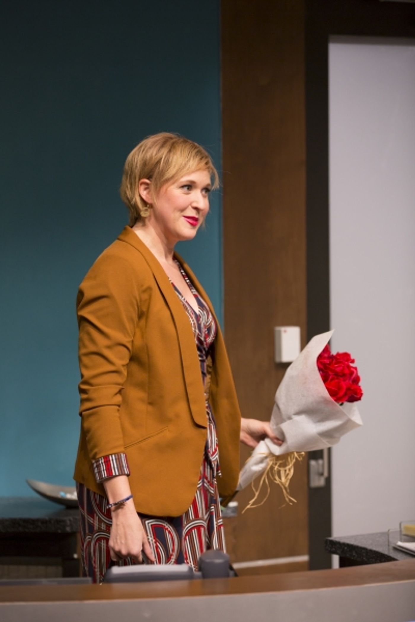Photo Flash: First Look at Long Wharf Theatre's THE CONSULTANT, Beg. Tonight  Image