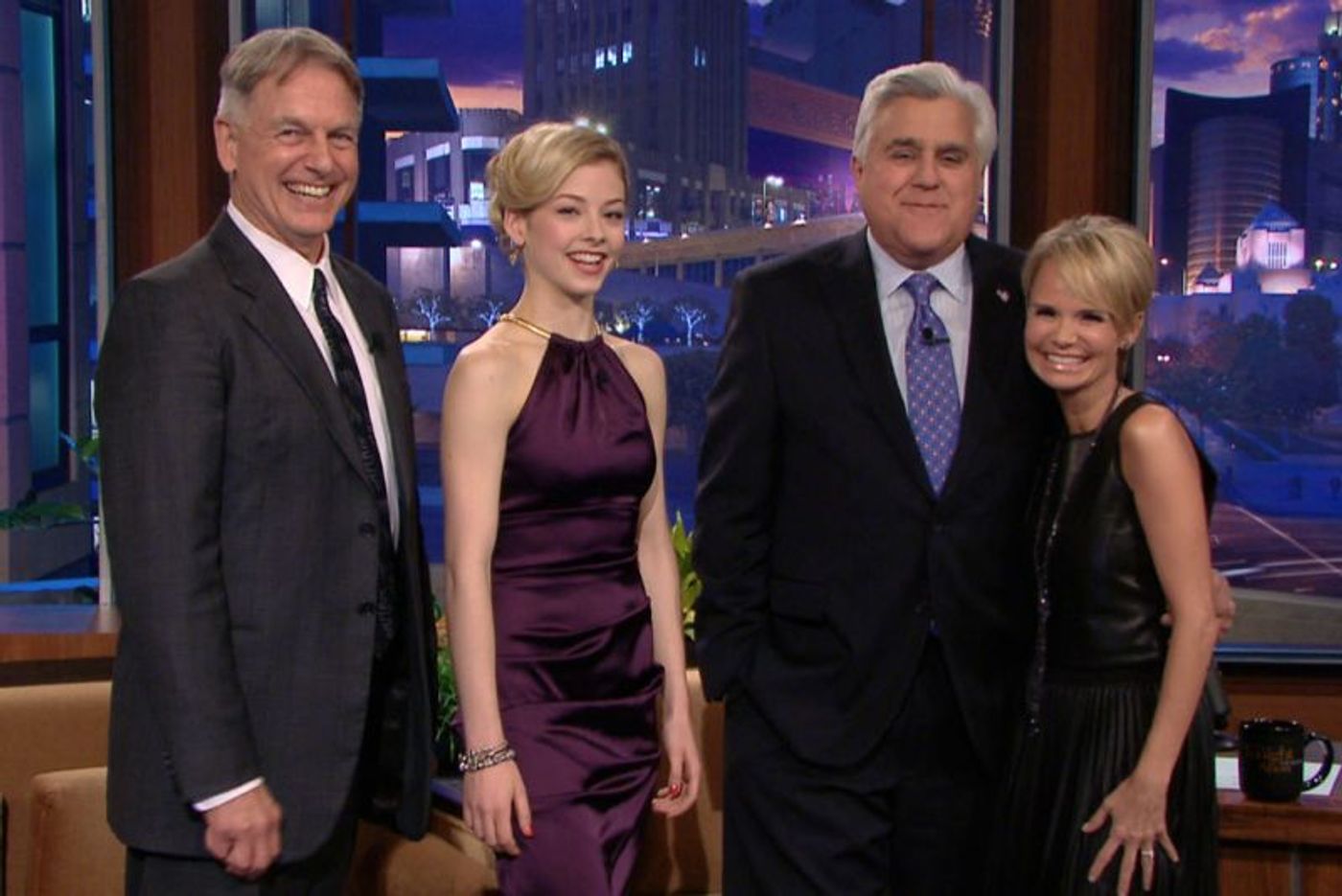 Photo Flash: Kristin Chenoweth Gets Standing Ovation for 'Smile' on THE TONIGHT SHOW  Image