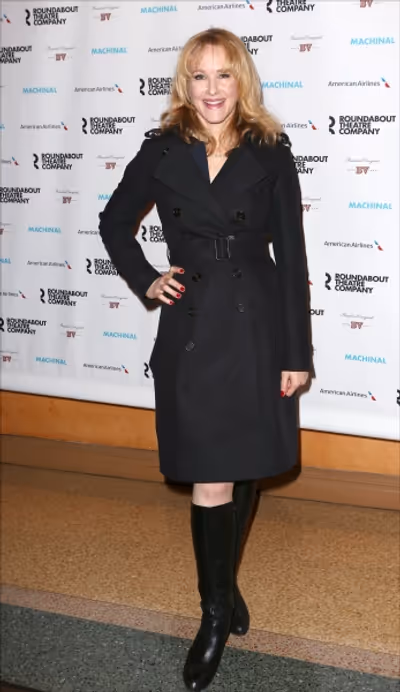 Katie Finneran Photo