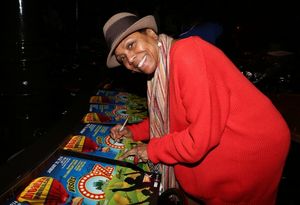 Dee Dee Bridgewater  Photo