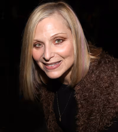 Roslyn Kind  Photo