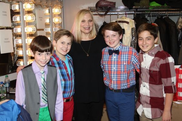 Photo Coverage: Backstage at Joe's Pub for BroadwayWorld's 10th Anniversary - OZ — photo 42 of 51