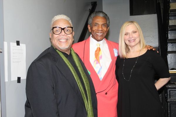 Photo Coverage: Backstage at Joe's Pub for BroadwayWorld's 10th Anniversary - OZ — photo 28 of 51