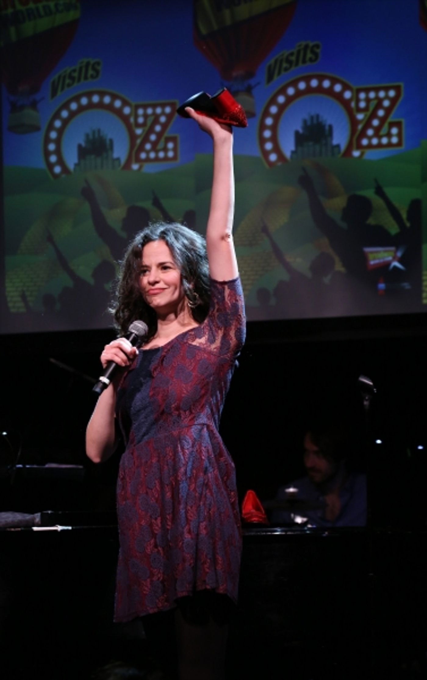 Photo Coverage: BROADWAYWORLD.COM VISITS OZ The Concert - Part One Image