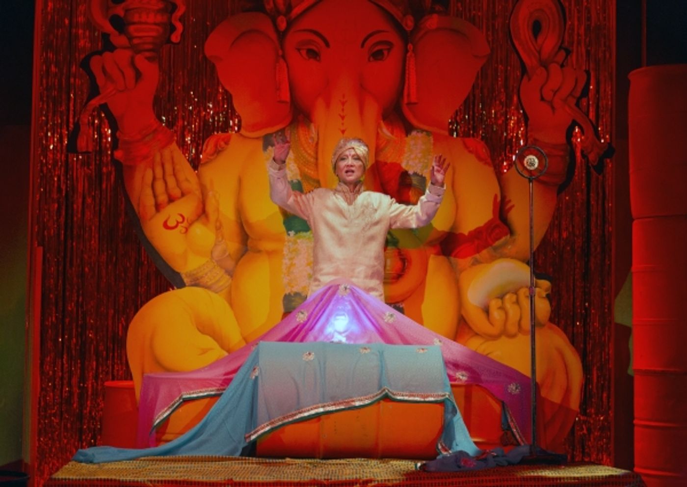 Photo Flash: First Look at Classic Stage Company's A MAN'S A MAN  Image