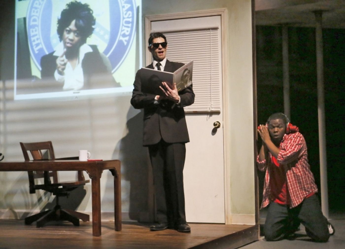 Photo Flash: First Look at MR. CHICKEE'S FUNNY MONEY at Chicago Children's Theatre  Image