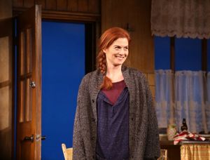 Debra Messing @ BroadwayWorld Debra Messing Photo