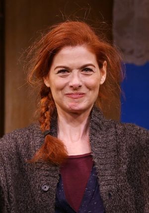 Debra Messing @ BroadwayWorld Debra Messing Photo