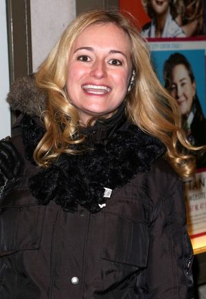 Nell Benjamin  Photo