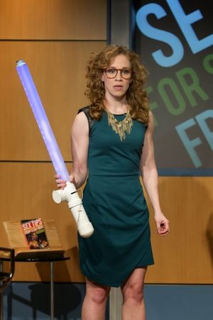 Lindsay Nicole Chambers @ BroadwayWorld Lindsay Nicole Chambers Photo