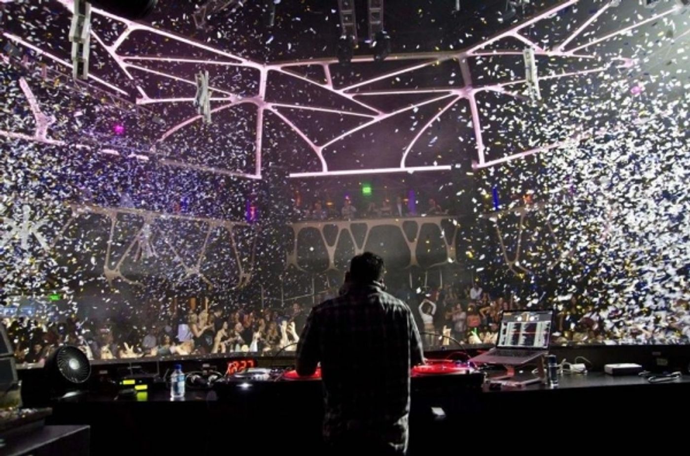 Photo Flash: Rev Run & Ruckus Take Over Hakkasan Nightclub in Las Vegas Photo Flash: Rev Run & Ruckus Take Over Hakkasan Nightclub in Las Vegas Image