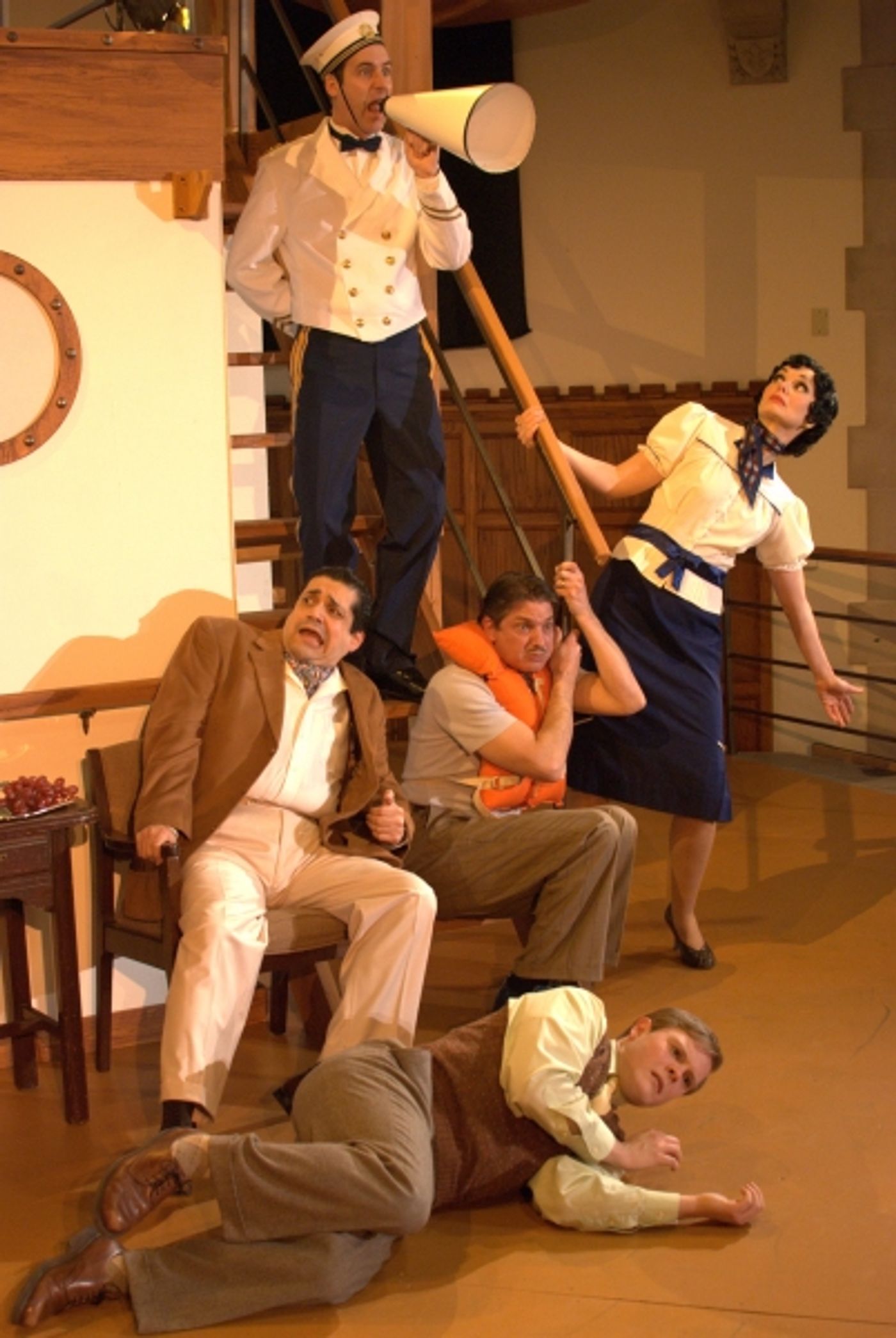 Photo Flash: First Folio Theatre's ROUGH CROSSING, Performances Begin Tonight  Image