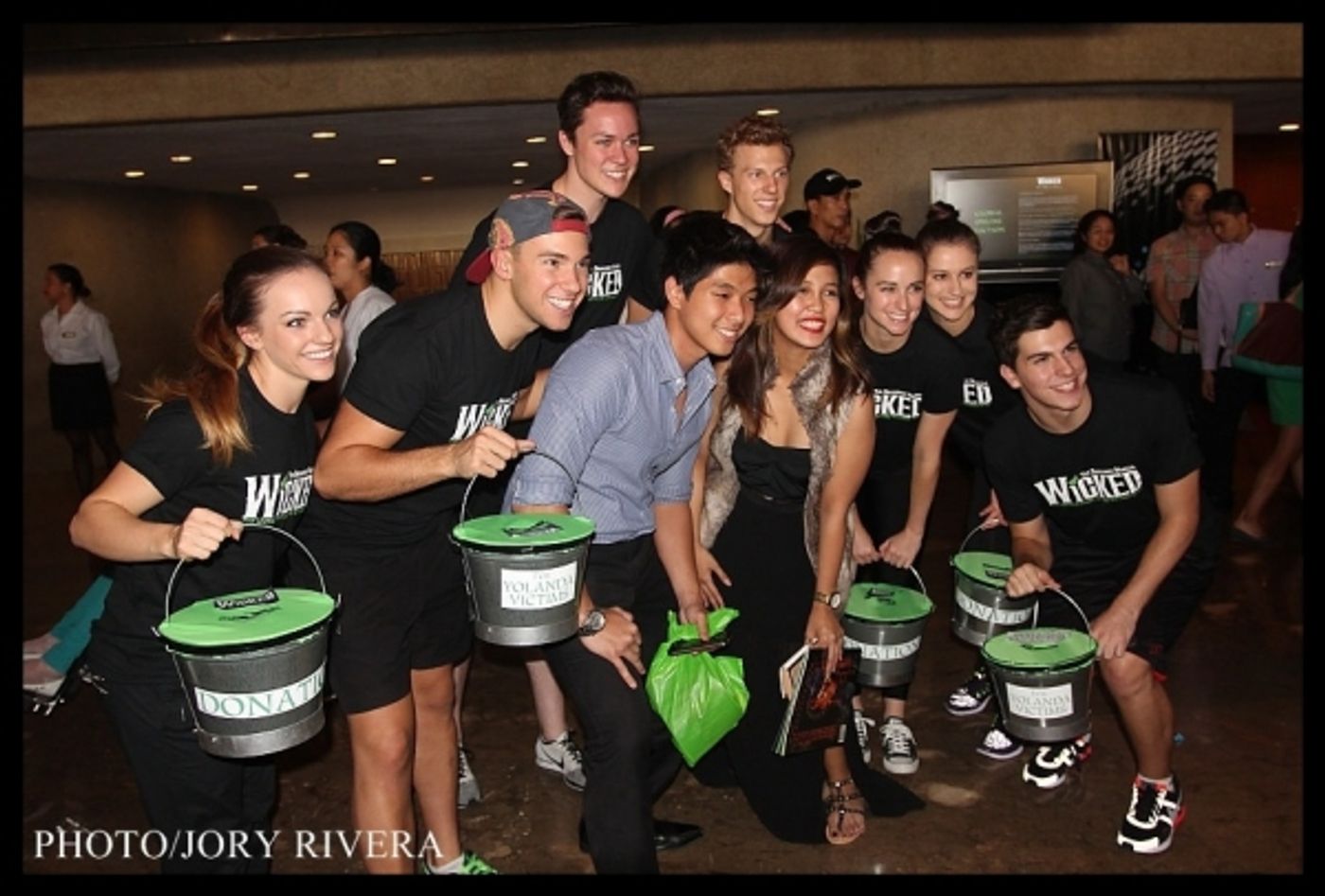 Photo Coverage: WICKED-Manila Holds Live Auction for Typhoon Victims  Image