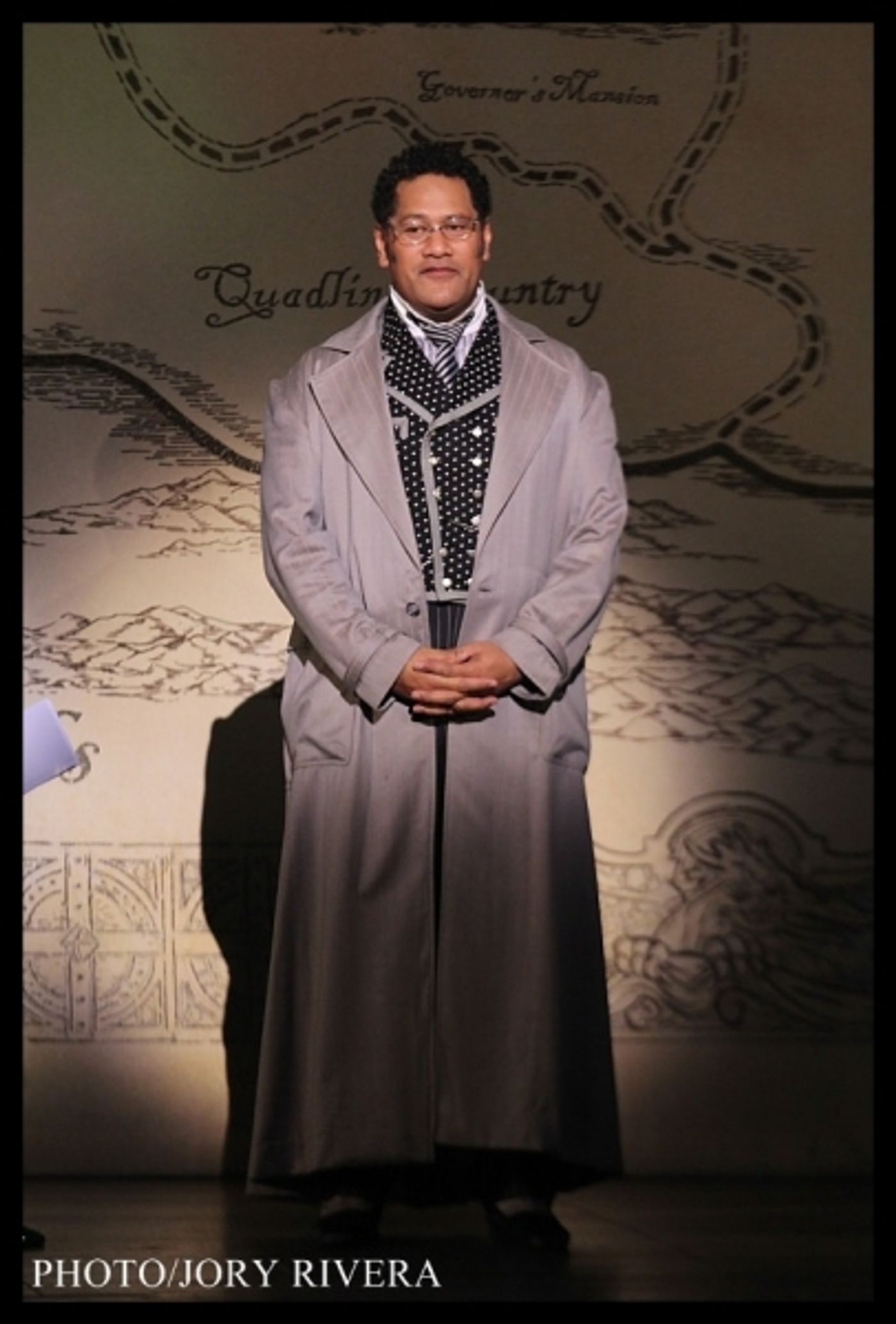 Photo Coverage: WICKED-Manila Holds Live Auction for Typhoon Victims  Image