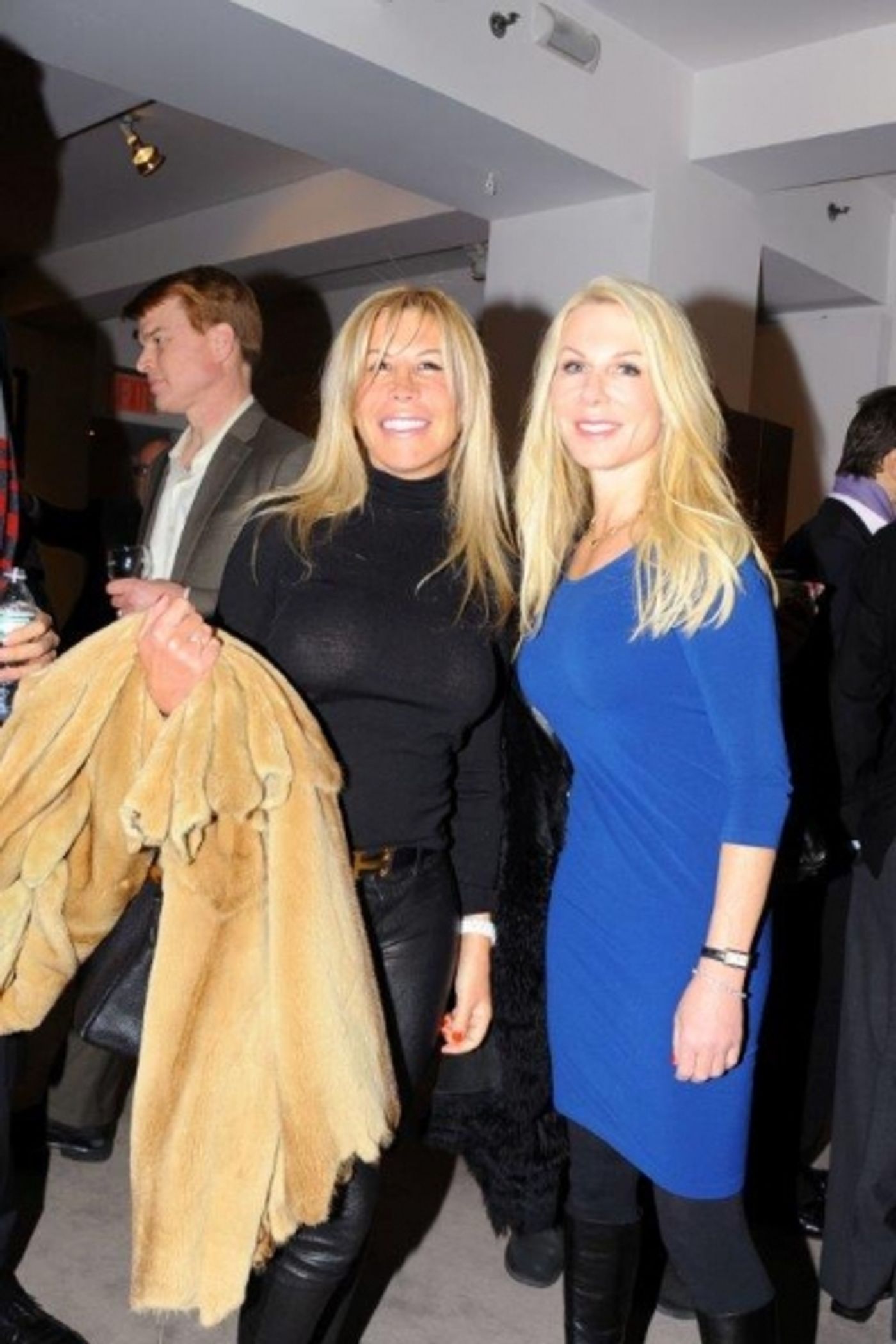 Photo Flash: NY's Top Collectors and More Turn Out for Robert Farber Retrospective at Cavalier Gallery Image