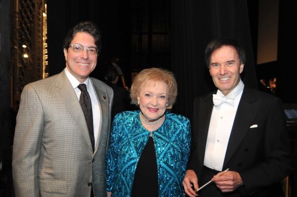 Beverly Hills Mayor John A. Mirisch, actress and Beverly Hills High School alumna Bet Photo