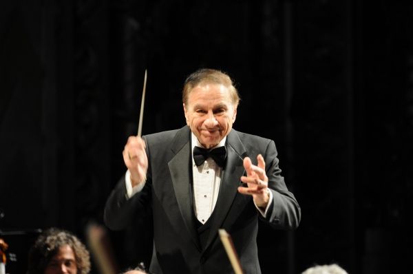 Academy Award winning composer Richard Sherman leading the LA Lawyers Phil in a medle Photo