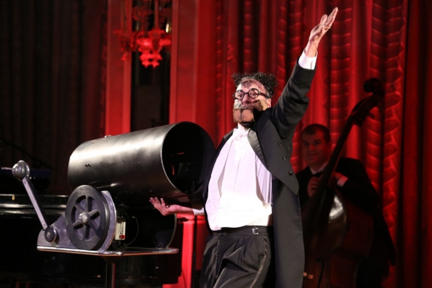 Photo Coverage: A Legen-Dary Tribute! Zachary Levi, Audra McDonald & More Honor Neil Patrick Harris at Drama League Gala  Image