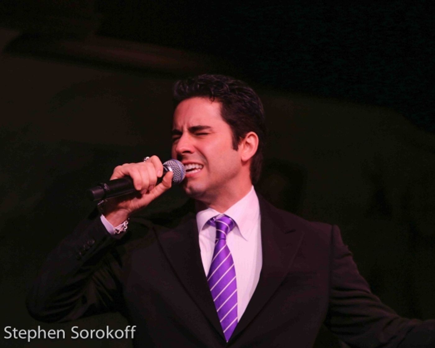 Photo Coverage: John Lloyd Young Returns To Cafe Carlyle!  Image