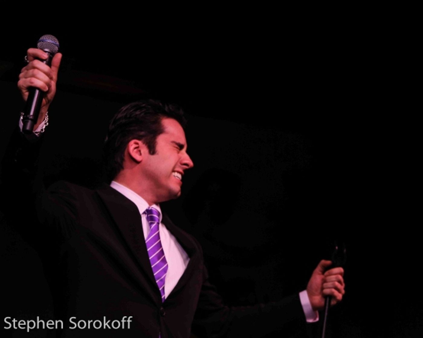 Photo Coverage: John Lloyd Young Returns To Cafe Carlyle!  Image