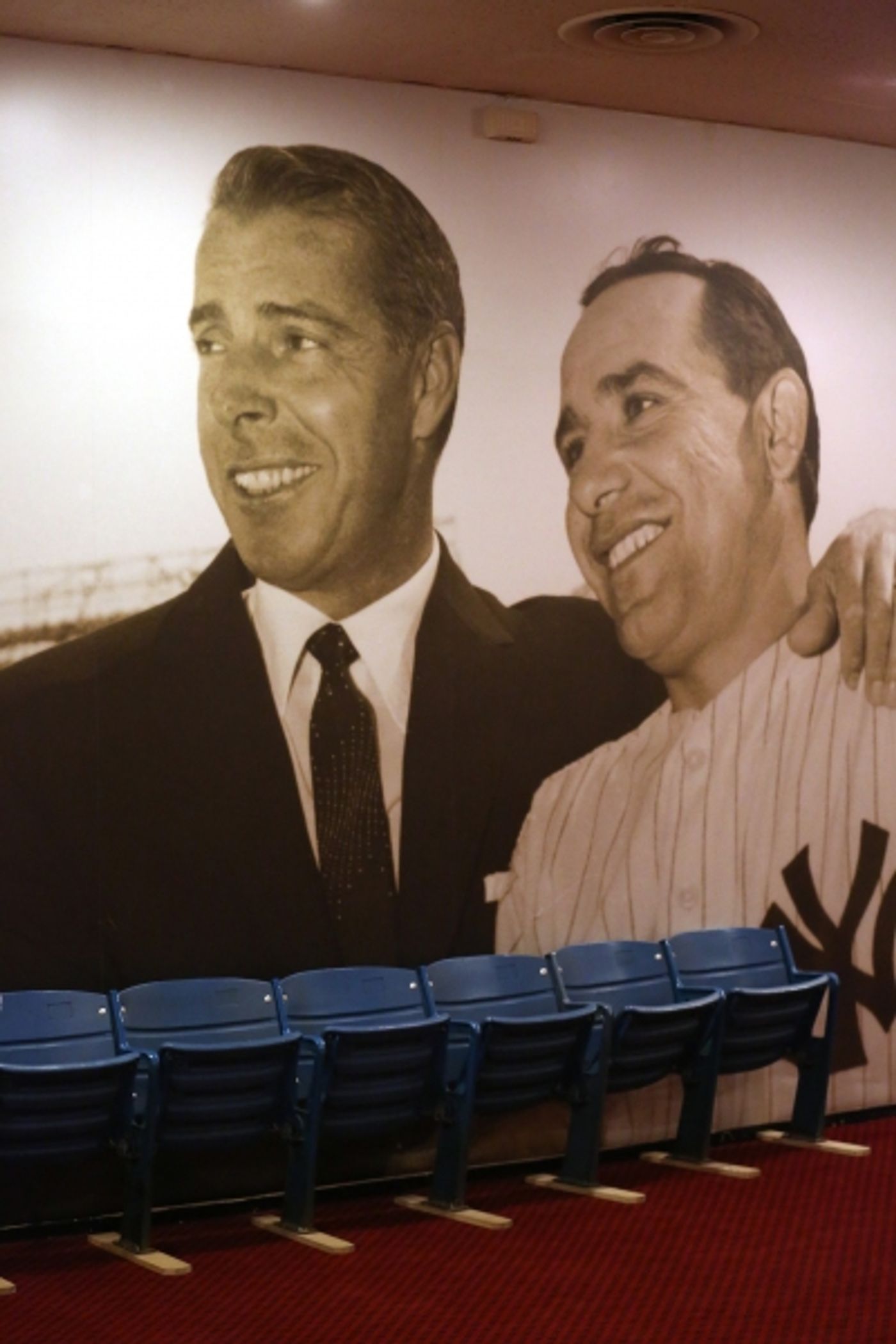 Photo Coverage: Yankees Arrive on Broadway- BRONX BOMBERS Takes Opening Night Bows!  Image