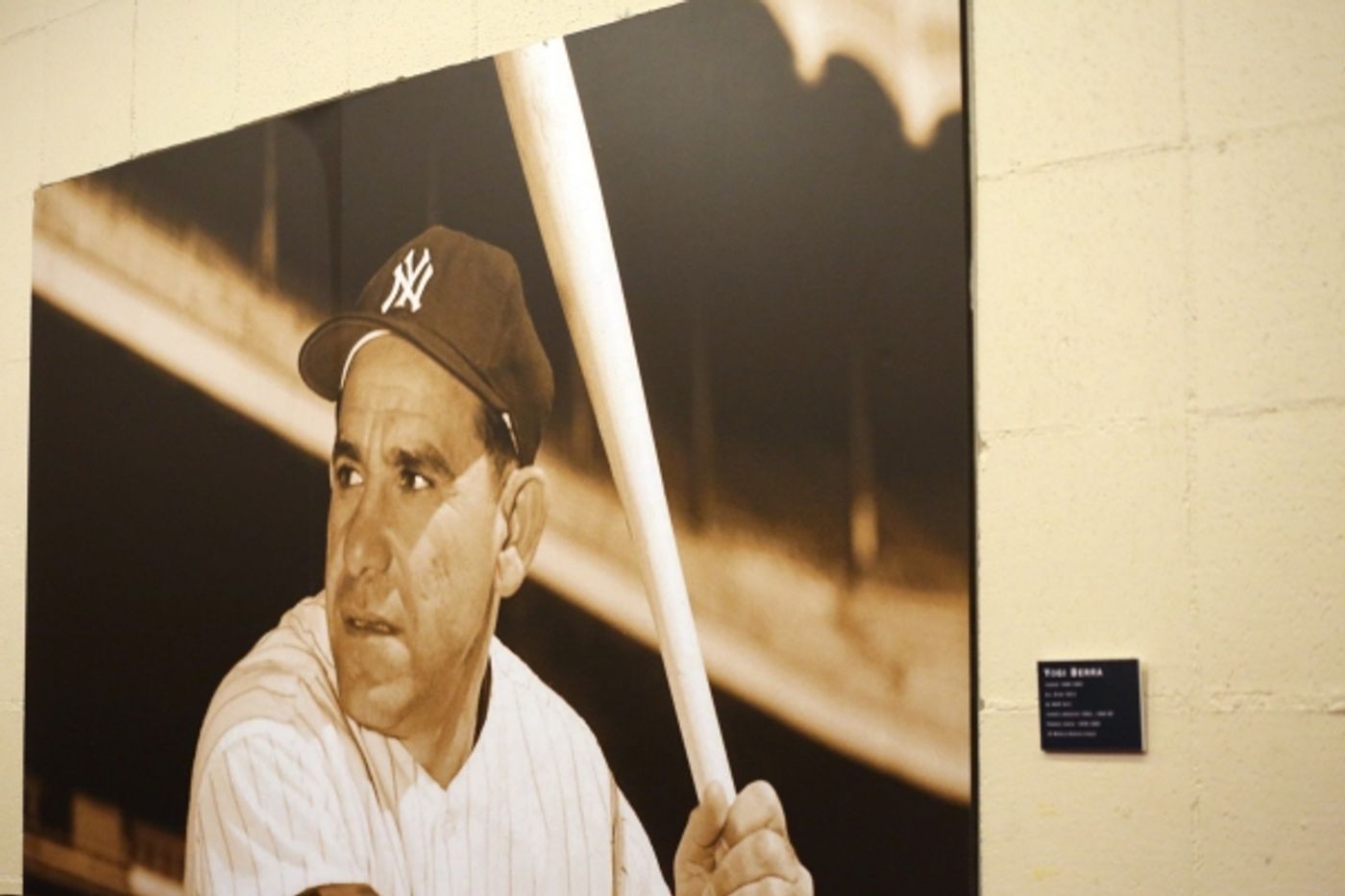 Photo Coverage: Yankees Arrive on Broadway- BRONX BOMBERS Takes Opening Night Bows!  Image