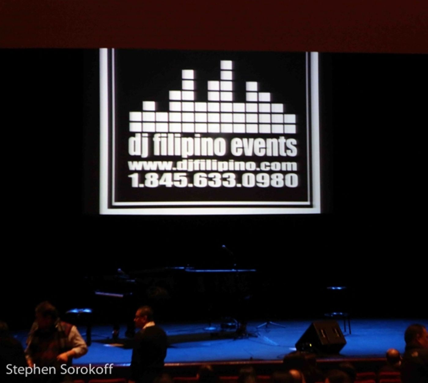 Photo Coverage: David Pomeranz Plays The Sylvia & Danny Kaye Playhouse  Image