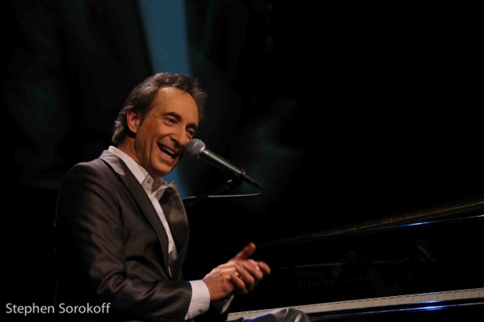 Photo Coverage: David Pomeranz Plays The Sylvia & Danny Kaye Playhouse — photo 9 of 15