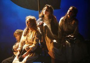 Emily Skeggs, Terry Donnelly, Pearl Rhein, and Jessica Grove Photo