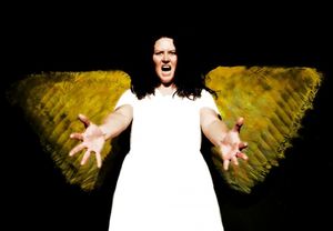 The Great Messanger (Cara Trautman) arrives Photo