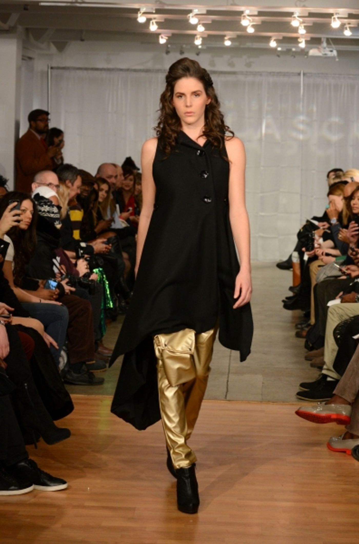 Photo Flash: Designer Mischka Velasco Brings STRING THEORY to New York Fashion Week Photo Flash: Designer Mischka Velasco Brings STRING THEORY to New York Fashion Week Image