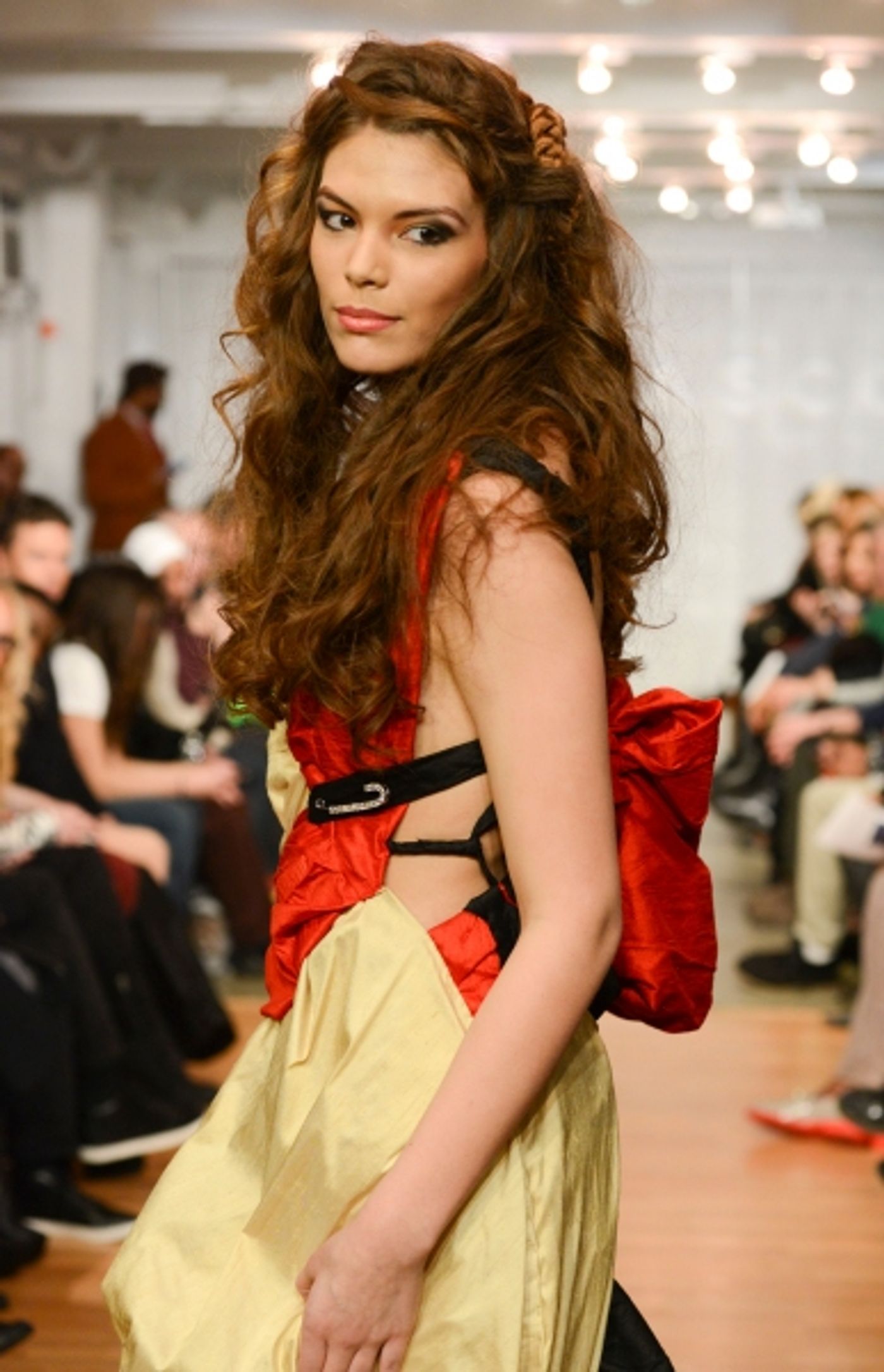 Photo Flash: Designer Mischka Velasco Brings STRING THEORY to New York Fashion Week Photo Flash: Designer Mischka Velasco Brings STRING THEORY to New York Fashion Week Image