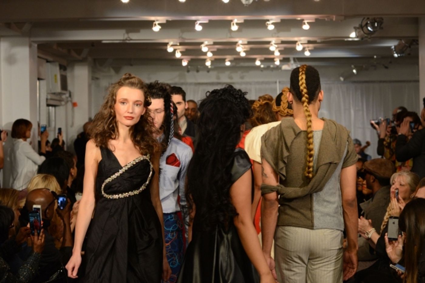 Photo Flash: Designer Mischka Velasco Brings STRING THEORY to New York Fashion Week Photo Flash: Designer Mischka Velasco Brings STRING THEORY to New York Fashion Week Image