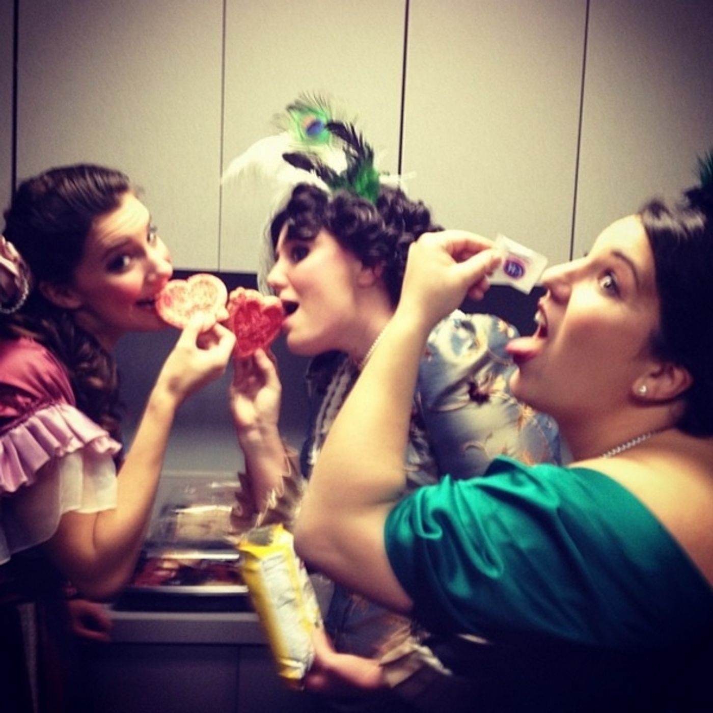 Photo Flash: Saturday Intermission Pics, Feb. 15 - KINKY BOOTS' Ellyn Marsh & Jennifer Perry 'Tear Up' FROZEN's 'Let It Go'; Plus, 'MORMON', 'BRIDGES' and More!  Image