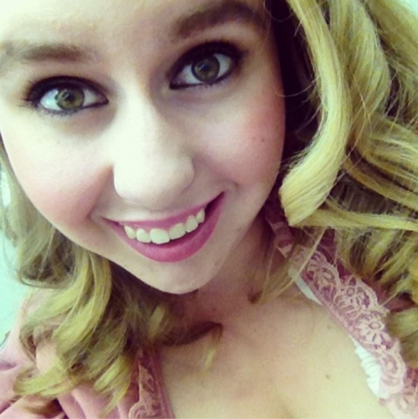 Photo Flash: Saturday Intermission Pics, Feb 15, Part 2 - ROCKY Gets Tough Backstage and More!  Image