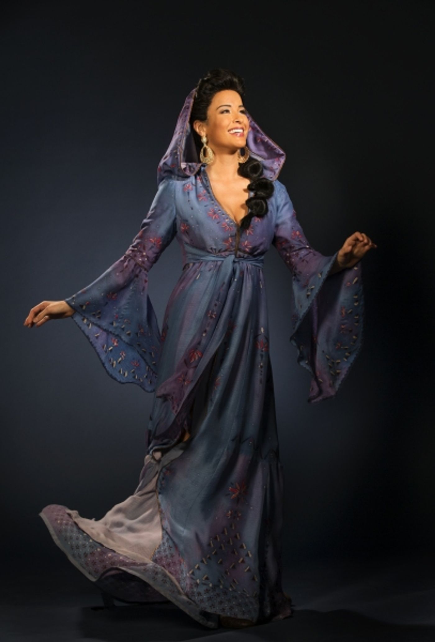 Photo Flash: Adam Jacobs, Courtney Reed & More Featured in New Character Portraits for Broadway-Bound ALADDIN; Plus Behind the Scenes Video!  Image