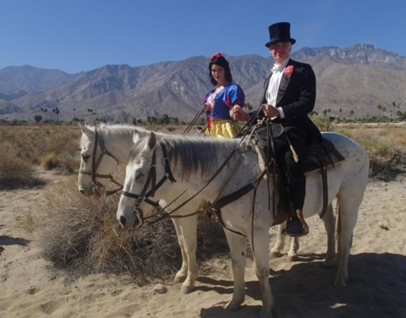 Photo Flash: Renowned Artist Kevin Berlin Ties the Knot with Snow White - First Look!  Image